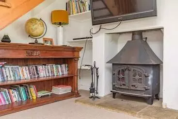 Turistihuoneistot Danny Lodge | By Huluki Sussex Stays