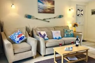 Mökkimajoitus Captain Cook