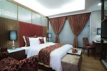 هتل Chuang Tang Spring Spa