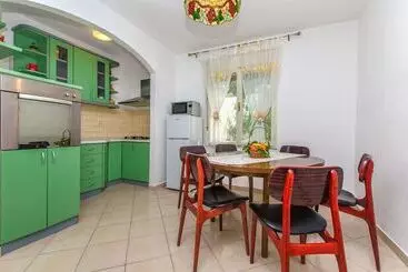 Turistlejligheder Apartment Ojdana