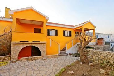 Жильё для туристов Apartments Max