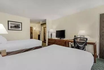 هتل Best Western Plus Augusta Civic Center Inn