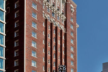 בית מלון כפרי Holiday Inn Kansas City Downtown-Aladdin