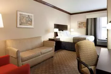 酒店 Spring Lake Inn & Suites   Fayetteville