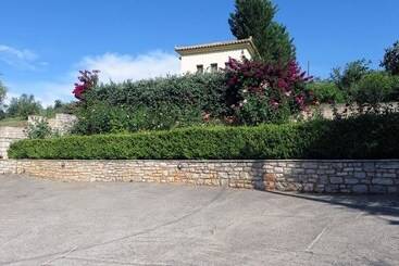 דירות לתיירים Luxurious Sea & Olive Private Villa   Pool