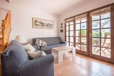 Apartaments turístics Semi Detached House 1