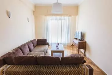 ツーリストアパートメント Cozy Central Apartment