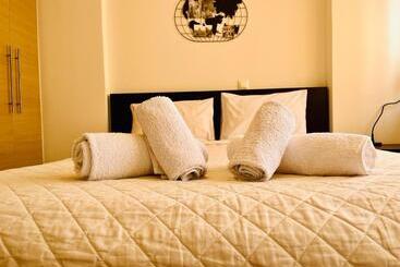 شقق خاصة سياحية Elvita Apartments 2