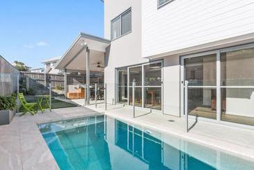 ツーリストアパートメント Pebbles At Casuarina Beach With Pool