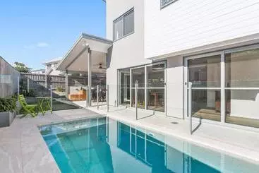 Turistihuoneistot Pebbles At Casuarina Beach With Pool