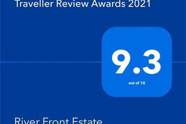 관광객 아파트 River Front Estate