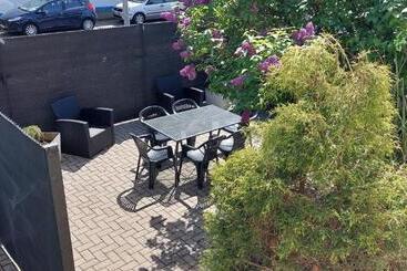 관광객 아파트 Spacious House