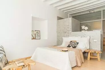 Apartamenty turystyczne Aretousa Deluxe Downtown Apartment