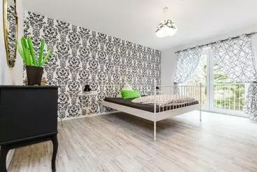 ツーリストアパートメント Apartment Köln Rath