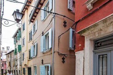 游客公寓 Apartments Casa Roccia Bianca