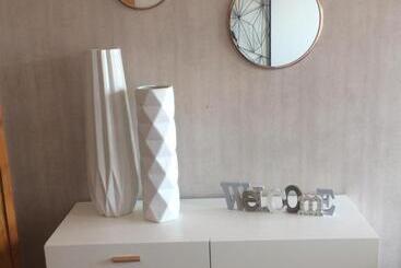 דירות לתיירים Atico Jaca Oroel