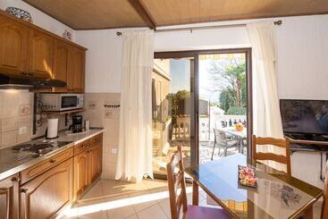 דירות לתיירים Apartments Villa Salona