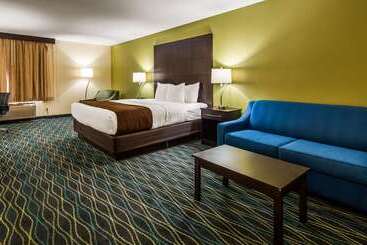 בית מלון כפרי Best Western Oglesby Inn