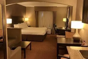 هتل Country Inn & Suites By Radisson, Garden City, Ks