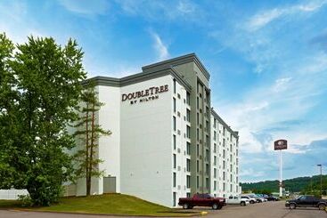 فندق Doubletree By Hilton Washington Meadow Lands Casino Area