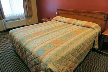 فندق Hollywood Inn Express North