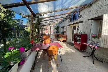 Majatalo Chambres, Table D Hotes Et Gites Les Mesanges