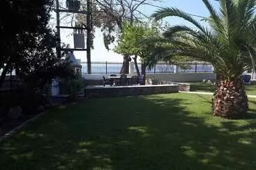 ツーリストアパートメント Villa Kallimanis