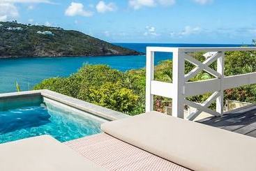 آپارتمان‌های توریست‌ها Villa Marigot Bay