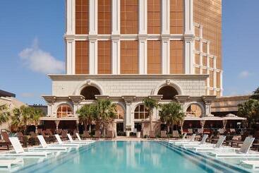 בית מלון כפרי Horseshoe Bossier Casino &