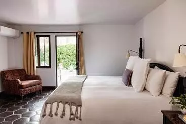 Ingleside Estate Hotel & Bungalows  Adults Only