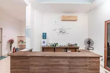 Hôtel Oyo 2034 Eden Guest House