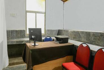 酒店 Spot On Thozhupaadan Residency