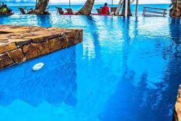 هتل Ravoraha Ecolodge