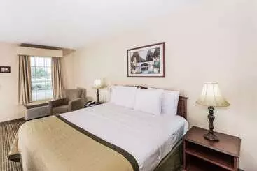 ホテル Baymont By Wyndham Valdosta At Valdosta Mall