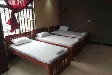 Mtango House Sakina   Hostel