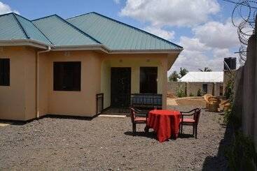 Mtango House Sakina   Hostel