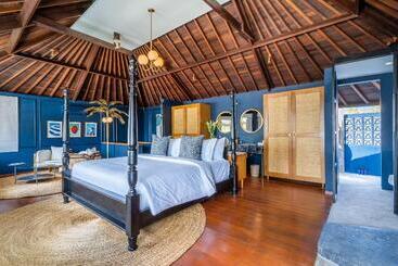 בית מלון כפרי Ulu Cliffhouse