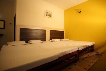Siva Sakthi Hotel A Unit Of Ammayi