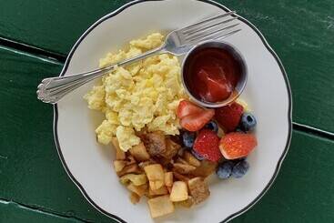 בית מלון כפרי Lighthouse Inn Cape Cod