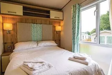 استراحتگاه Parc Farm Holiday Park