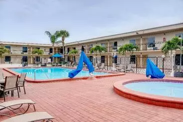 Hotelli Super 8 By Wyndham St. Petersburg