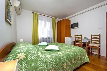 Pensão Rooms Stefania