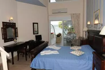 Hotel Agnadi Suites