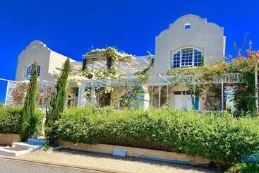 Majatalo Charlotte House