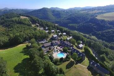 בית מלון כפרי Vvf Cantal Salers Vendes