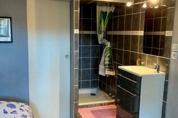 بنسيون Aux 2 Lots