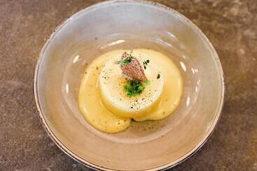 Hotelli Nonanteneuf Appart Hôtel Sierre   Self Check In