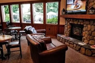Resort At Eagle Point