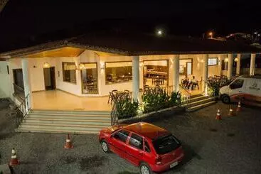 ホテル Pousada Trevo