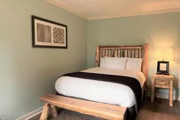 Mountain Top Inn And Resort